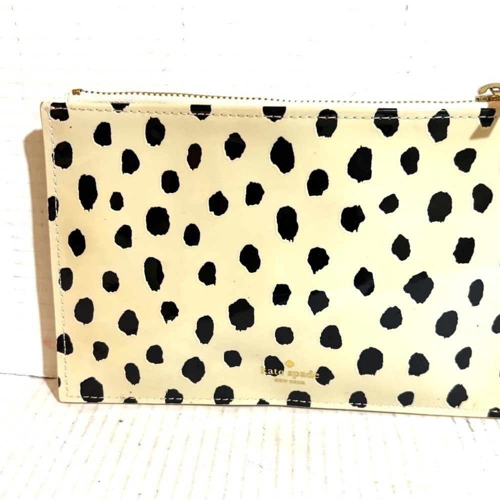 Kate Spade Black and Cream Spotted Clutch makeup bag.